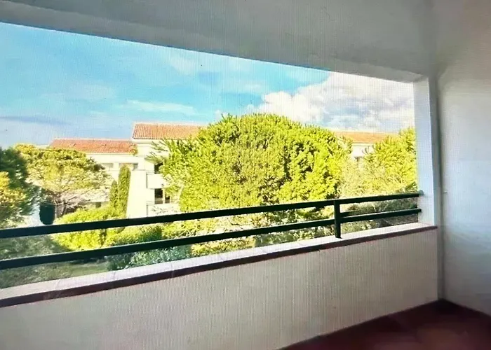 Superbe T3 En Duplex Dans Résidence En Bord De *